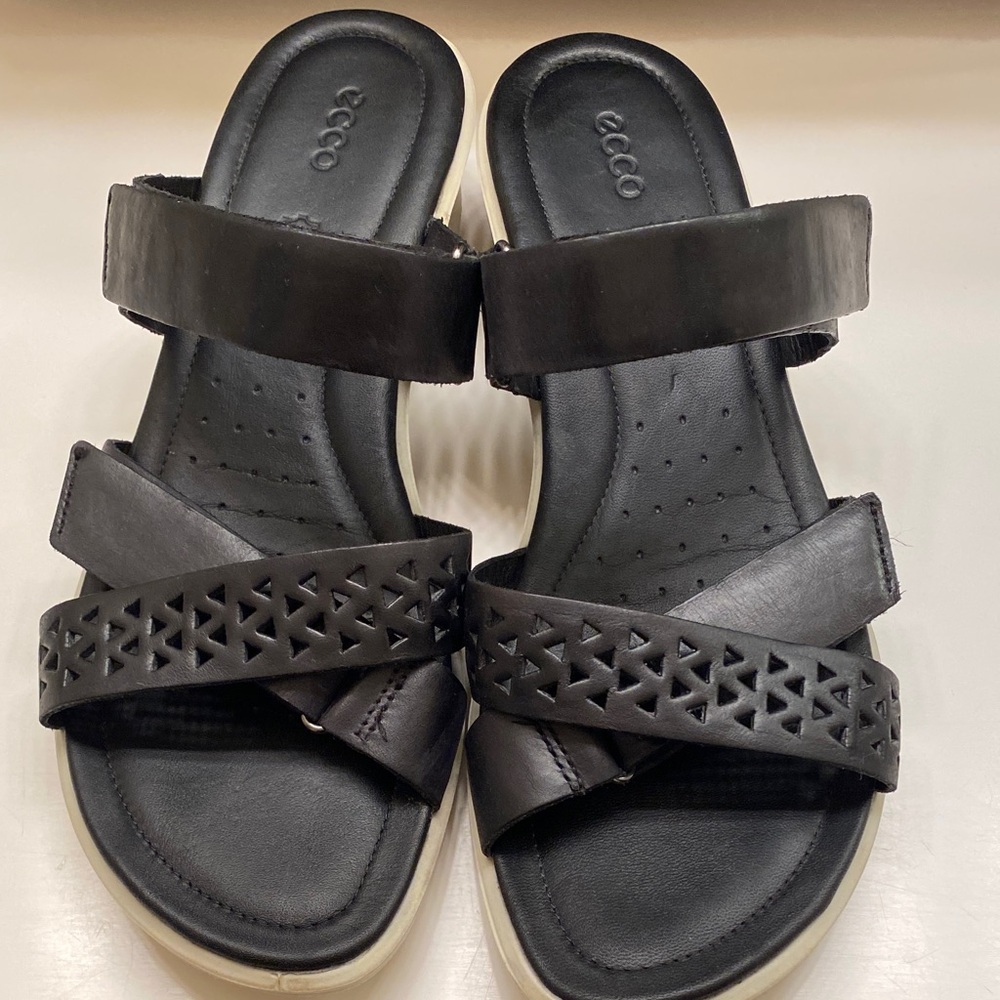ECCO Felicia Women’s Black Leather Slide Sandals Size 40 - Picture 3 of 10